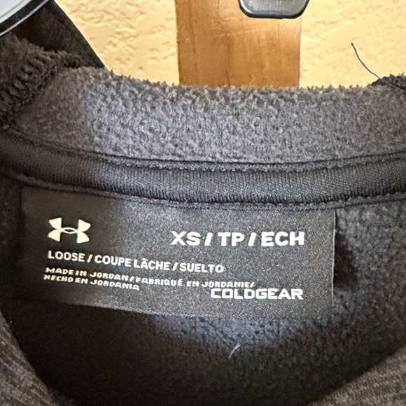 Under Armour Coldgear Young Men’s Charcoal Gray Hoodie - Picture 3 of 4